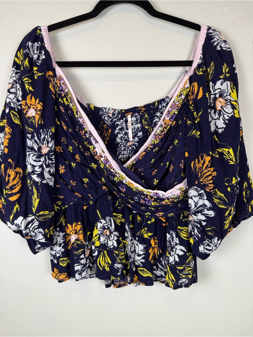 Free People Mirabella Peasant Top Navy Floral Faux Wrap Smocked Boho Large EUC